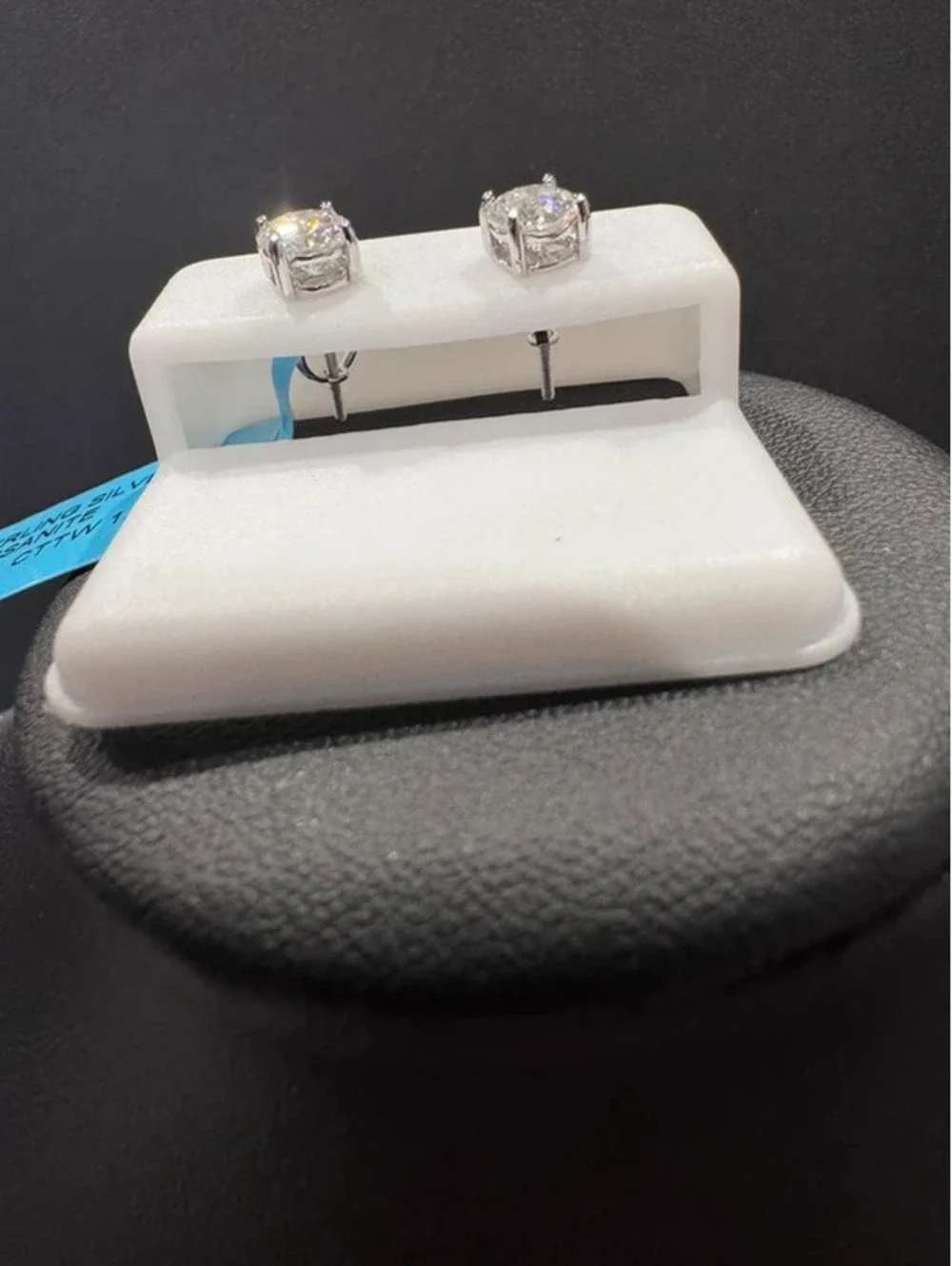 1.50 CTW Sterling silver moissanite VVSD